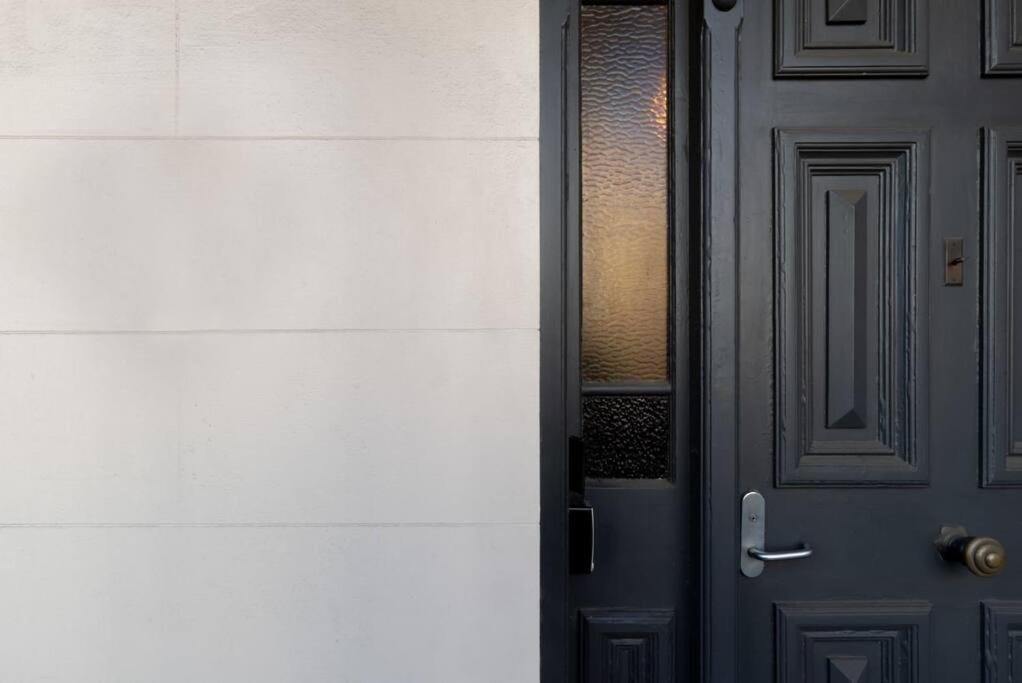 Generous Victorian Terrace In Cbd - Parking & Wifi Apartamento Launceston Exterior foto